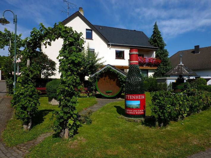 Ferienhaus für 2 Personen, mit Terrasse und Garten