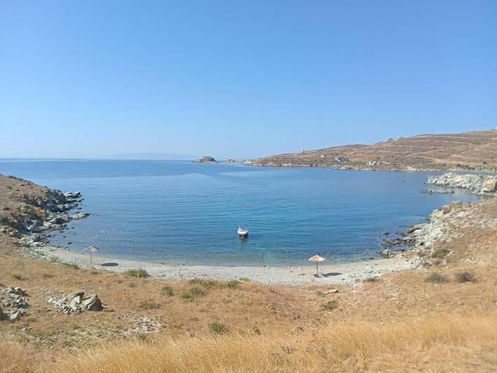 Gîte pour 2 personnes, avec vue et jardin dans Carystos - 4
