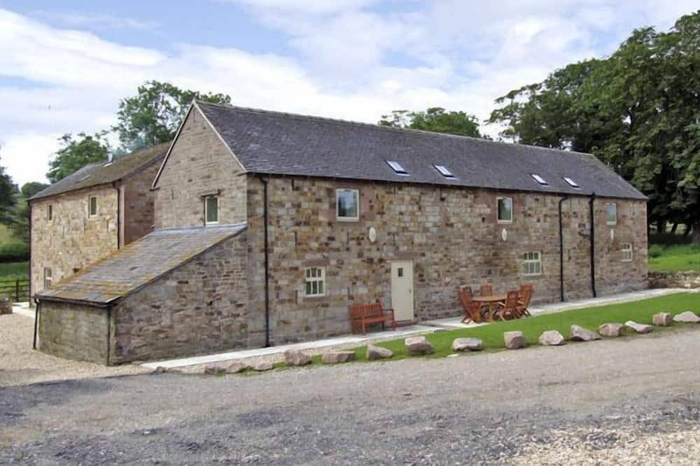 Glamping for 14 People in Peak District, Midlands