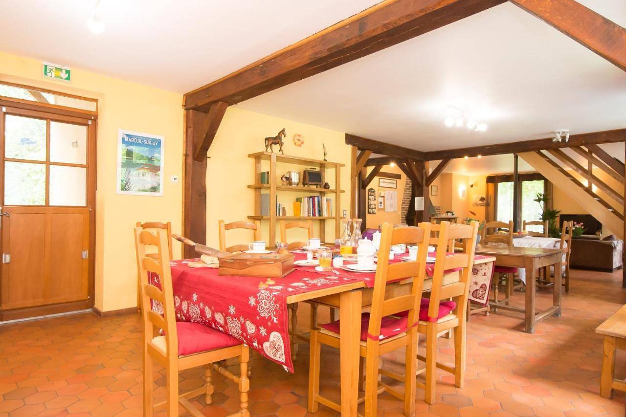 Double Room with Shared Bathroom in Outines, Lac du Der-Chantecoq