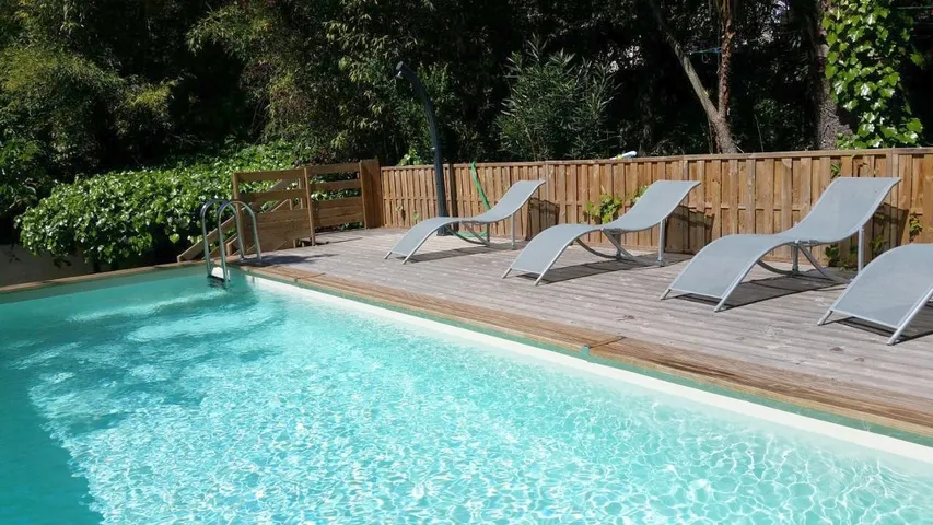 Casa de vacaciones para 2 personas, con terraza y piscina - 1