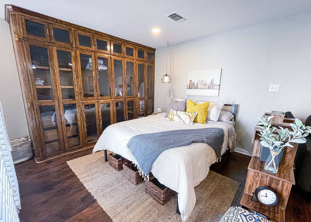 Ganze Wohnung, Cozy Studio condo with pool, nightlife and restaurants! in Fort Worth, Tarrant County