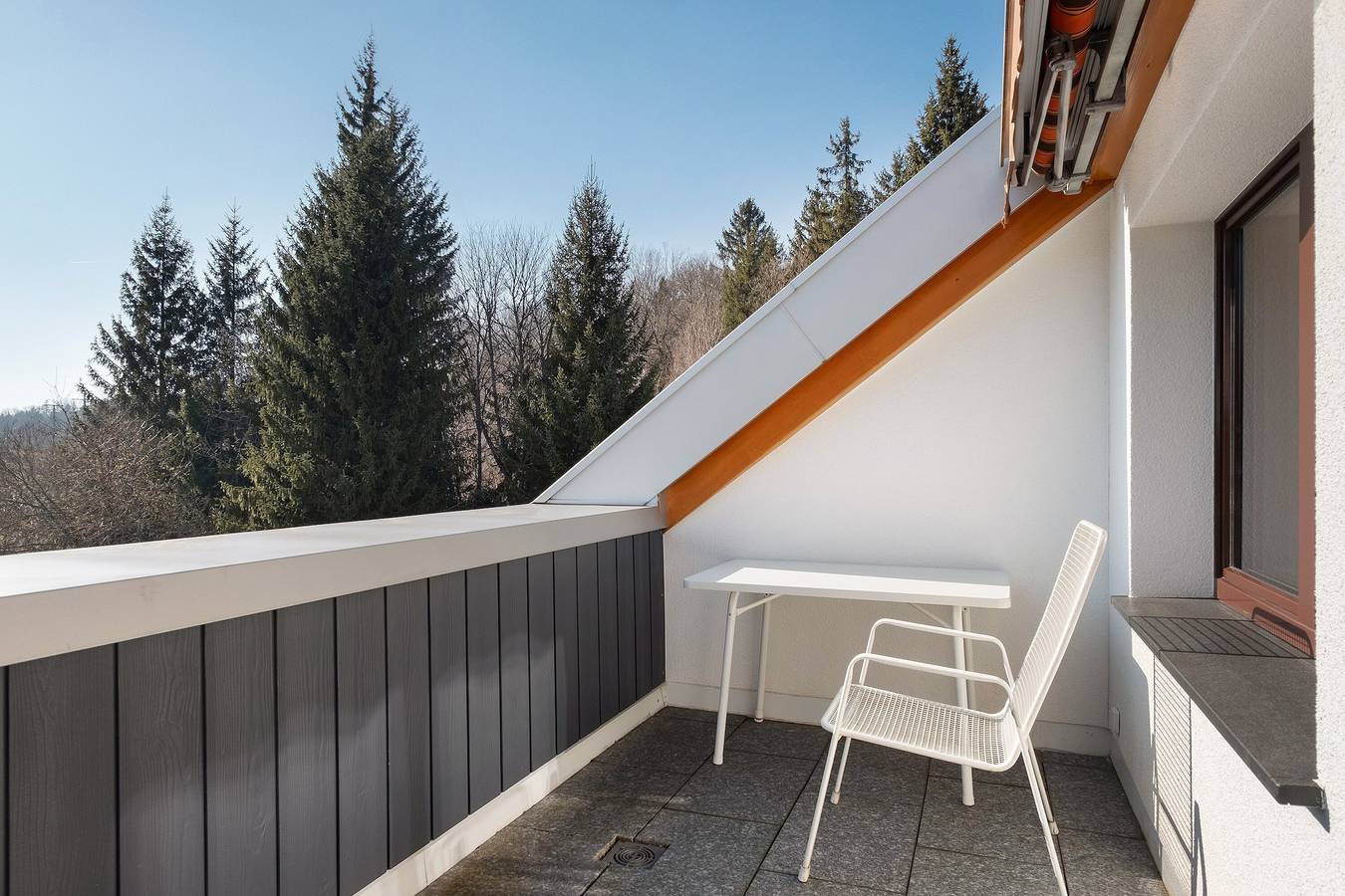 Apartamento inteiro, Apartamento 'Kessler Schwarzwaldstüble' com varanda e acesso Wi-Fi in Hausern, Floresta Negra do Sul