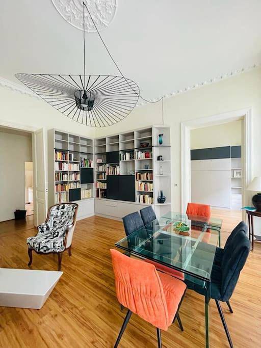 Gîte pour 4 personnes, avec vue et balcon dans Theatre Femina - 2