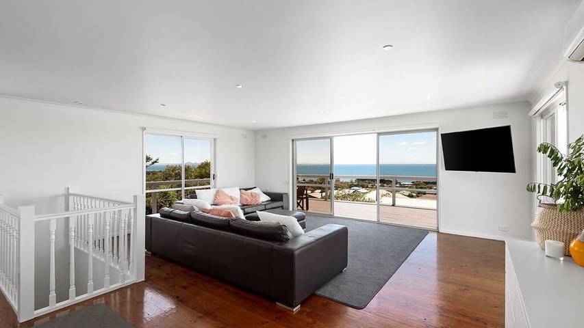 Holiday home for 13 people, with garden, with pets in Portarlington