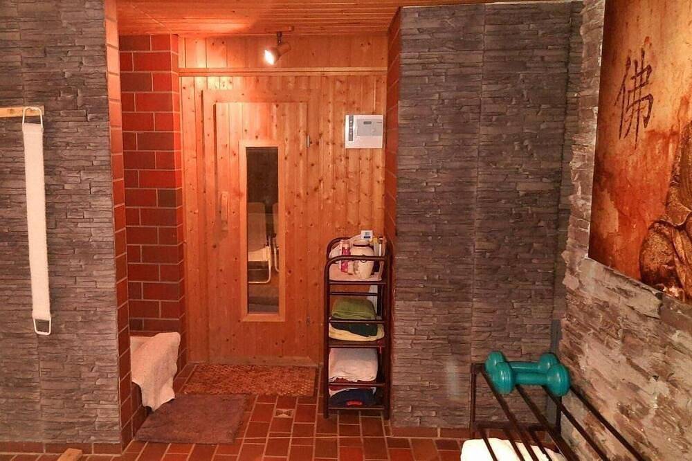 Ganze Wohnung, Ferienwohnung Horben für 1 - 5 Personen mit 2 Schlafzimmern - Ferienwohnung in Suedlicher Schwarzwald, Horben