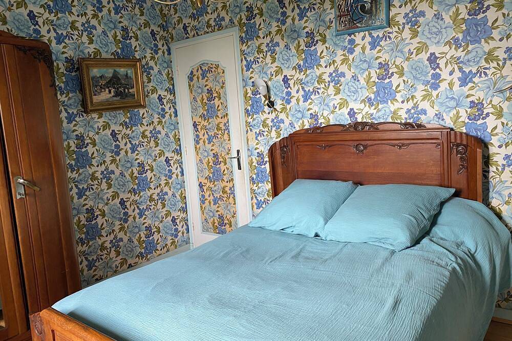 Charming house in Le Faou, a \"little town of character\", between land and sea. in Le Faou, Iroise