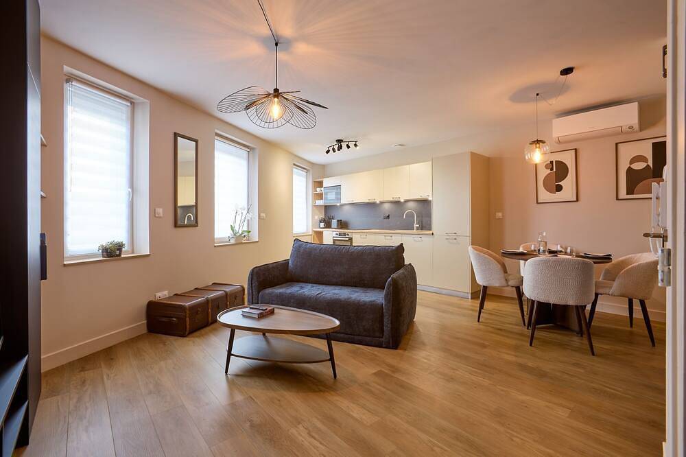 Entire apartment, Pont de Peira - 2.5 km d'Agen in Le Passage, Agen region