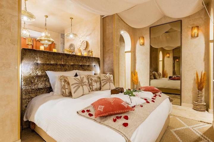 Hôtel pour 2 personnes, avec Jacuzzi et Terrasse à Lagrâce-Dieu