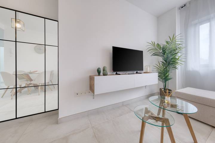 Location de vacances pour 6 personnes, avec terrasse à La Santa - 2