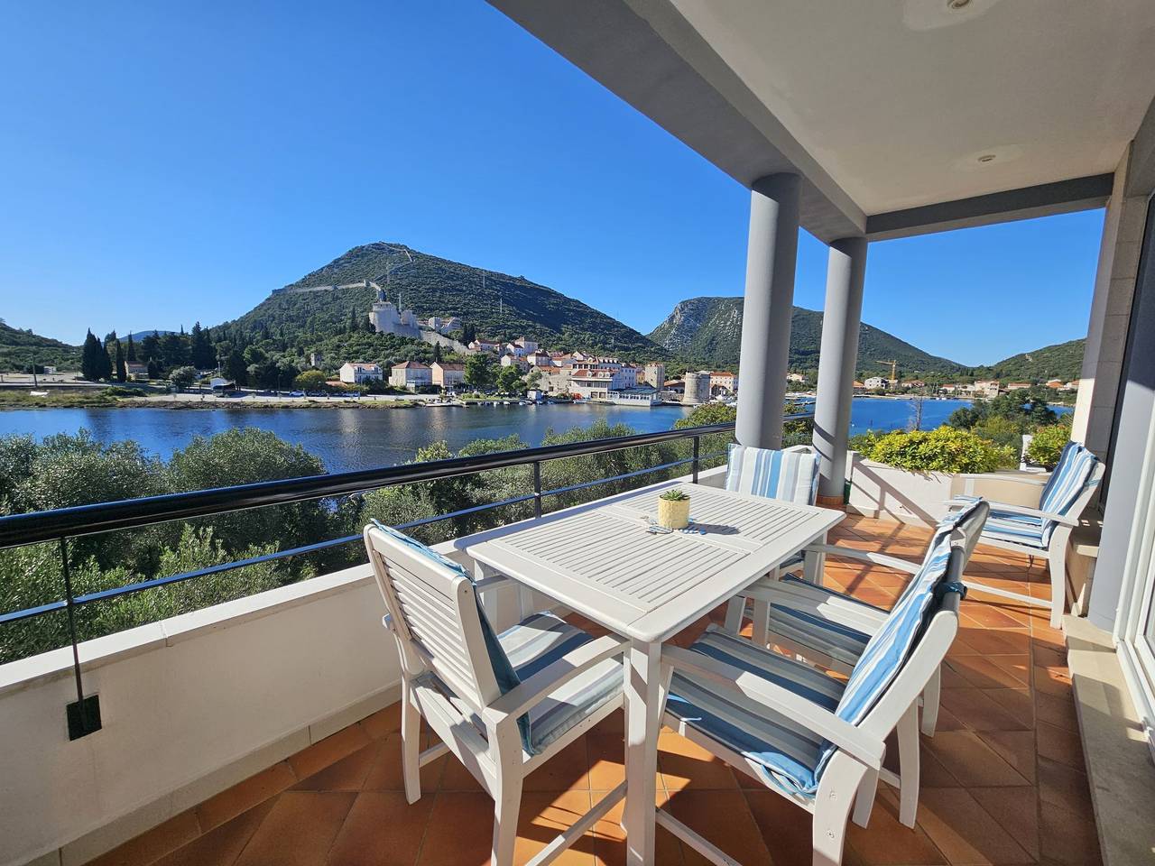 Ganze Wohnung, Waterfront Oasis in Ston, Dubrovnik-Neretva