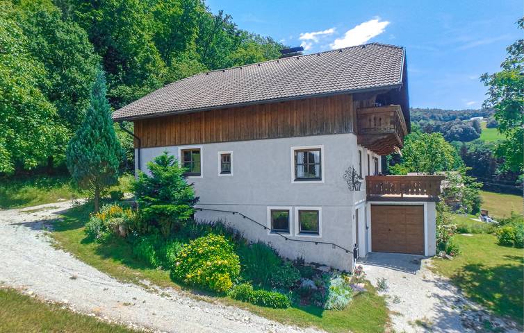 Gemütliche Ferienwohnung mit Terrasse, WLAN und Parkplatz in der Nähe von Puch bei Hallein in Puch bei Hallein, Tennengau