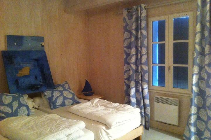 Ferienhaus - 6   Räume - 8/9   Personen in Loix, Ile de Re