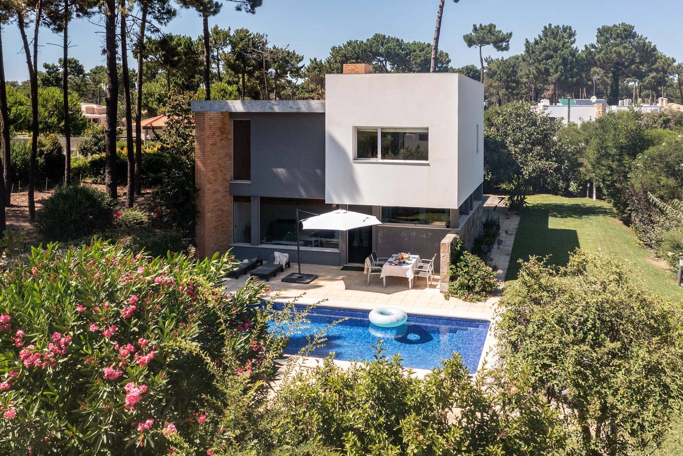 Villa Jasmine in Aroeira, Charneca de Caparica e Sobreda