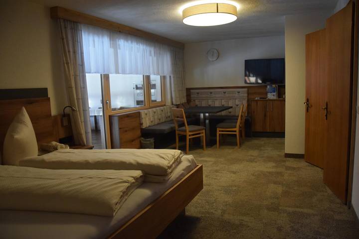 Ganze Ferienwohnung, "Top 2"(2-5 Pers.)/2 Schlafräume/Du/Wc in Kappl, Verwall