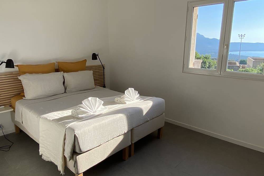Maison T4 7 Personnes Avec Piscine Privée A Lumio in Lumio, Région de Calvi