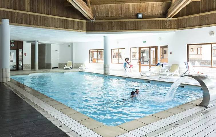 Gîte pour 4 personnes, avec balcon ainsi que sauna et piscine dans Col De La Croix De Fer - 4