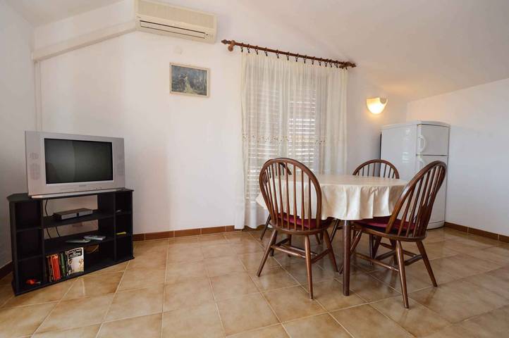 Ganze Ferienwohnung, Ferienwohnung mit Balkon und Meerblick in Premantura, Südküste Istrien
