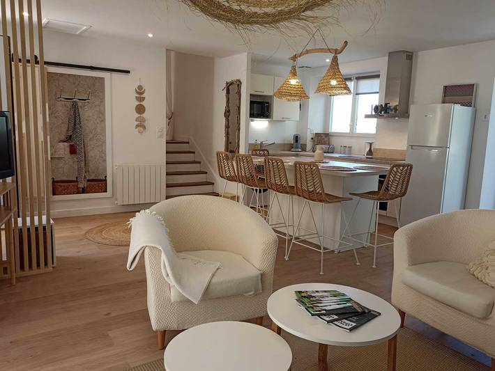 Gîte pour 6 personnes, avec Balcon ainsi que Terrasse et Jardin dans Laboulbène