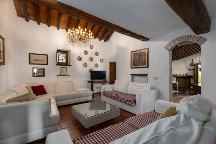 Villa 'La Petrosa' con piscina privata, giardino privato e balcone in Radda in Chianti, Chianti