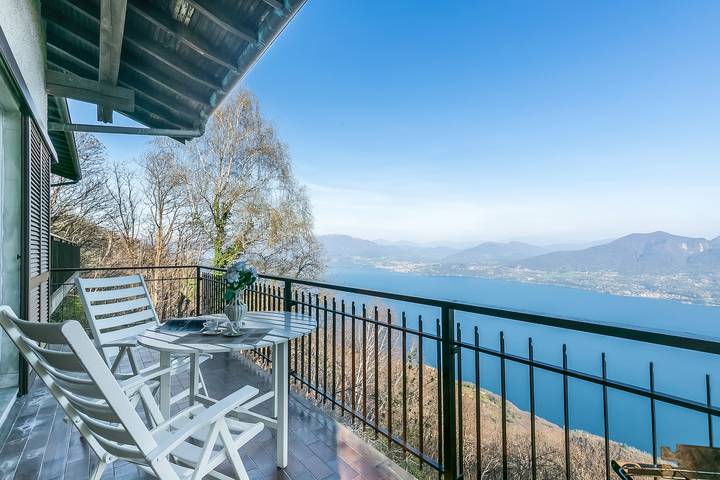 Villa für 6 Personen, mit Terrasse und Seeblick in Lago Maggiore (Piemont) - 2