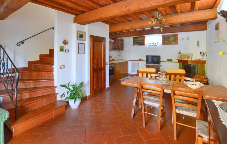 Location de vacances pour 3 personnes, avec terrasse et piscine à Loro Ciuffenna - 3