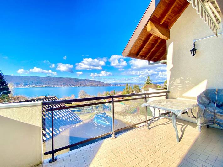 Gîte pour 5 personnes, avec Terrasse à Veyrier-du-Lac