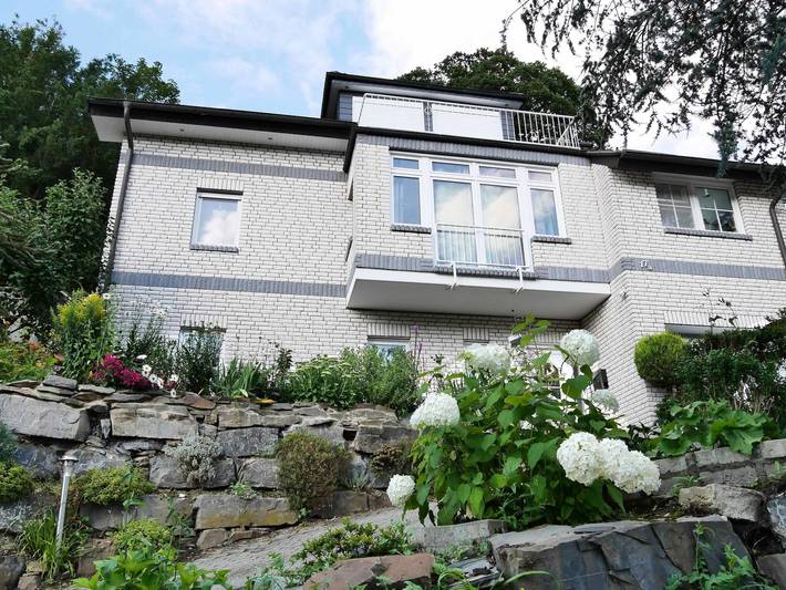 Ferienwohnung für 3 Personen, mit Ausblick und Balkon, mit Haustier in Plettenberg