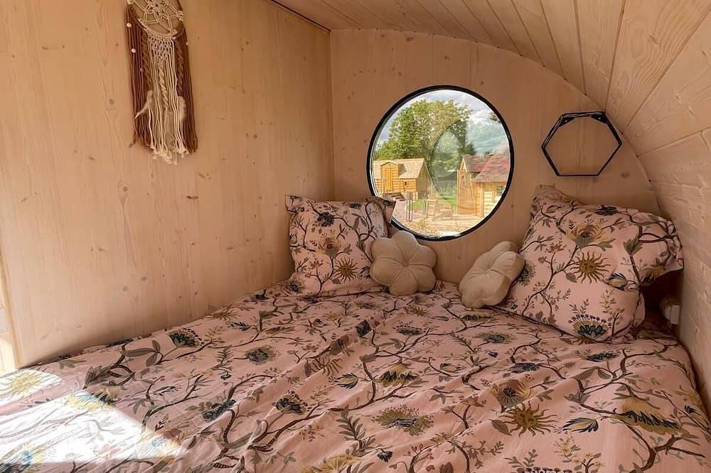 Hébergement Insolite Dans L'esprit Tinyhouse: la Tiny Bulle Pour Deux Personnes in Vignot, Región de Commercy