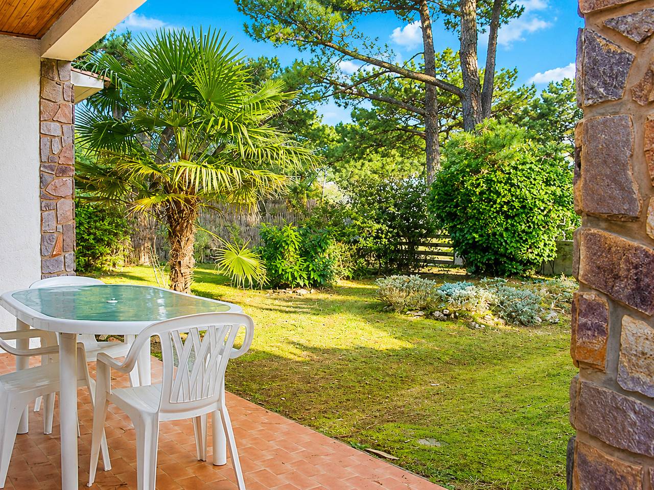 Maison familiale avec jardin clos, à 400m de la plage et proche commerces, La Tranche-sur-Mer in La Tranche-sur-Mer, Vendée