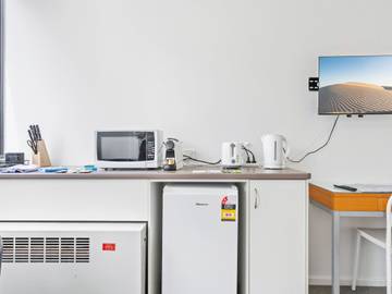 Studio for 2 People in Brisbane, Queensland, Photo 3