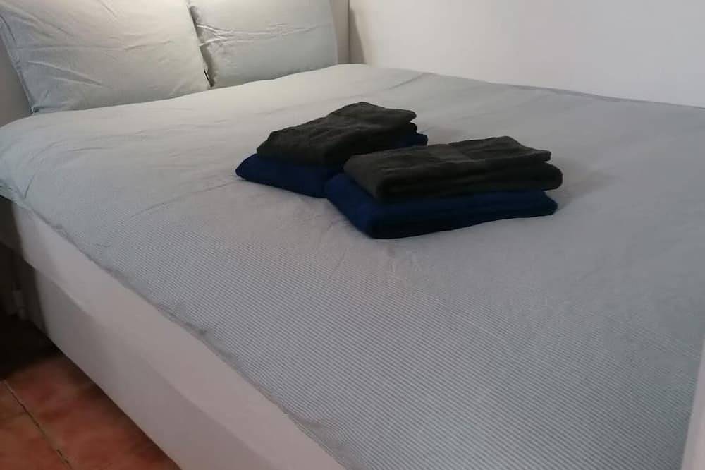 Casa do Sol, wonderful Portuguese townhouse in the center of Silves. in Silves, Faro Distrikt