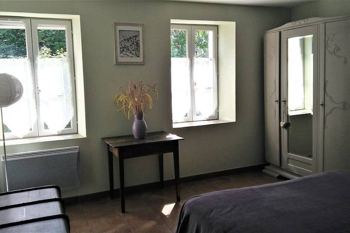 Location de vacances pour 6 personnes, avec jardin et balcon à Chevannes - 4