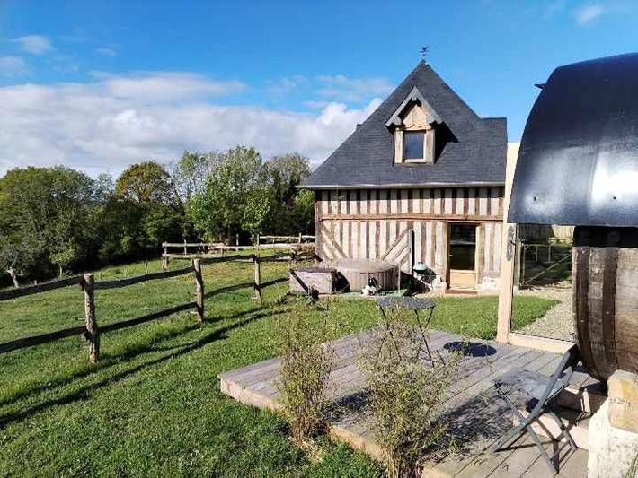 Tente pour 2 personnes, avec jacuzzi et jardin dans le Calvados - 2