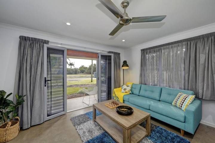 Chambre d’hôte pour 3 personnes, avec piscine ainsi que vue et jardin, adapté aux familles - 1