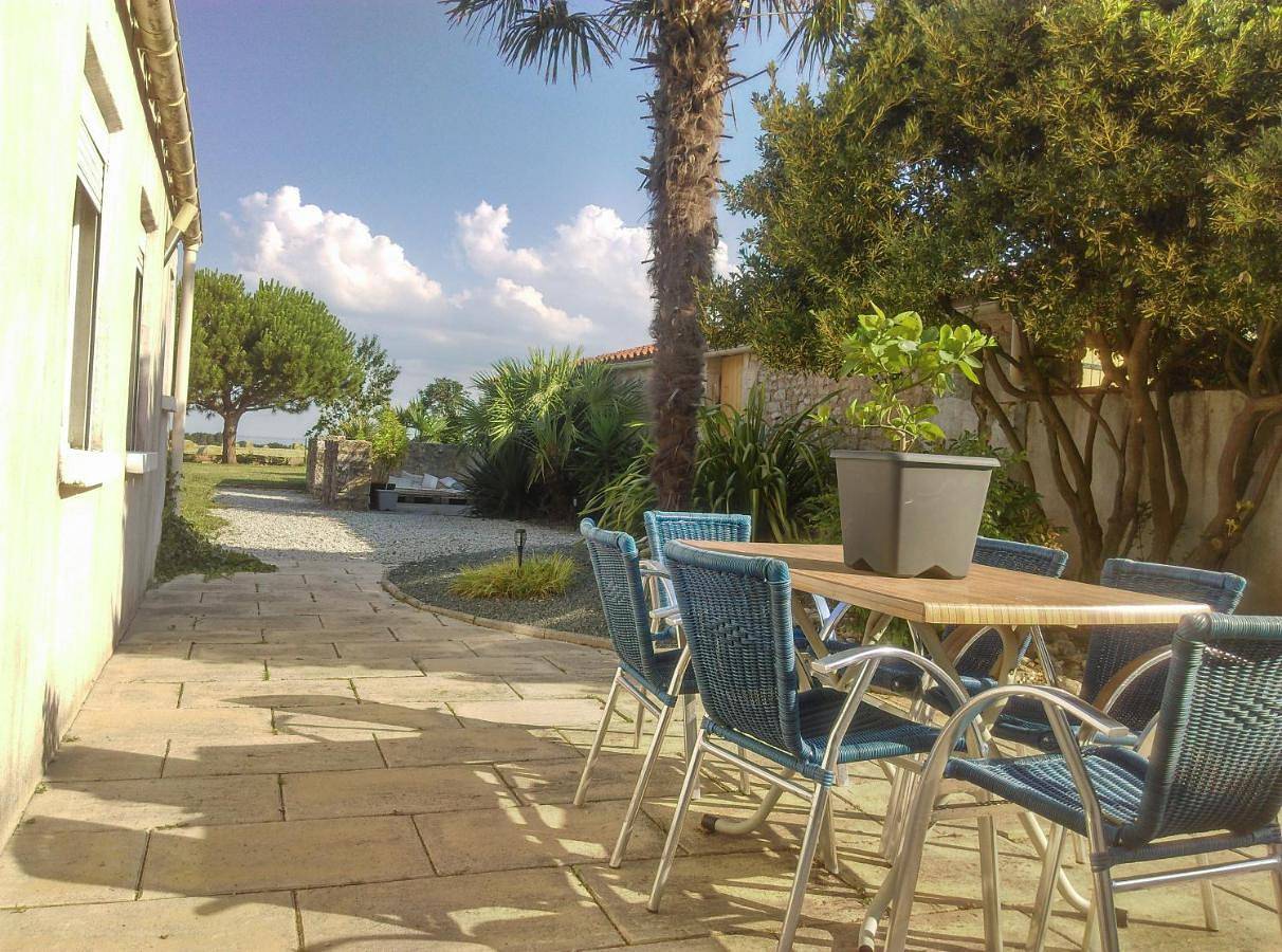 Ti Kaz Auberge in Saint-Just-Luzac, Côte de Beauté