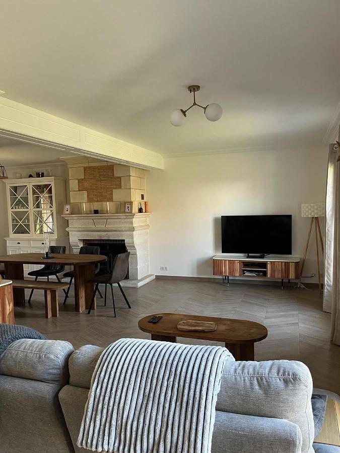 Location de vacances pour 6 personnes, avec terrasse dans Pruillé-le-Chétif