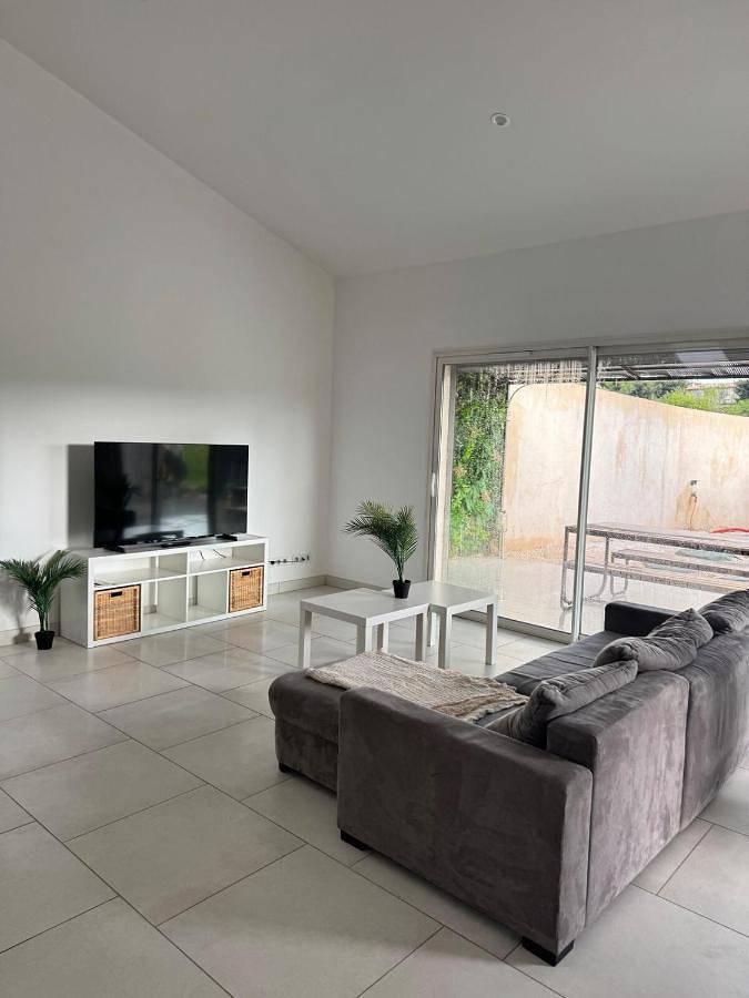 Location de vacances pour 8 personnes, avec jardin et jacuzzi à Gardanne - 4