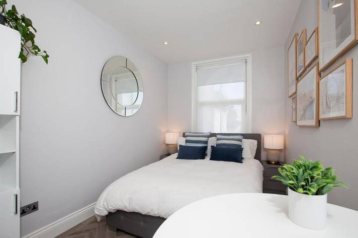 Gîte pour 2 personnes, avec jardin, animaux acceptés dans Îles Anglo-Normandes - 4