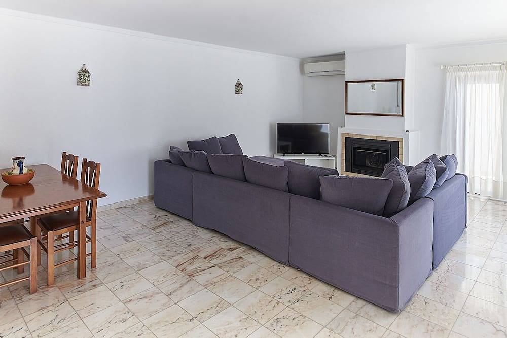 Our Portuguese Paradise - Large villa & pool in private, beautiful surroundings in Alvor, Distrito de Faro