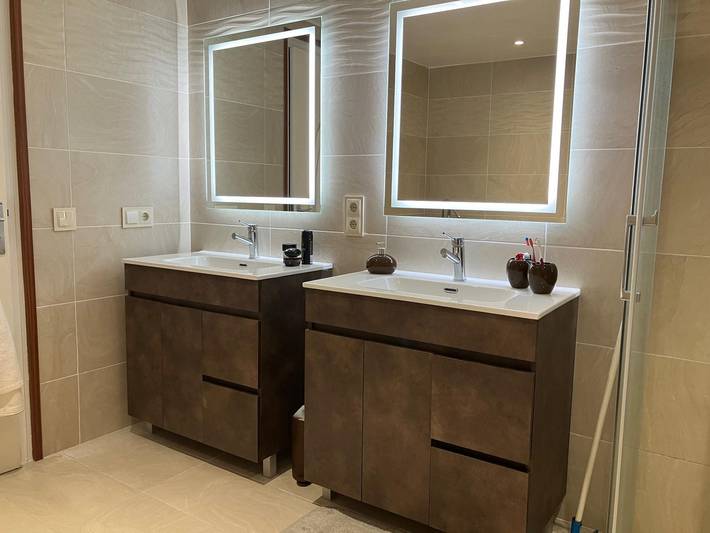 Appartement entier, Appartement spacieux avec jardin privé, proche centre et plages, Wi-Fi, animaux admis in Begur, Costa Brava