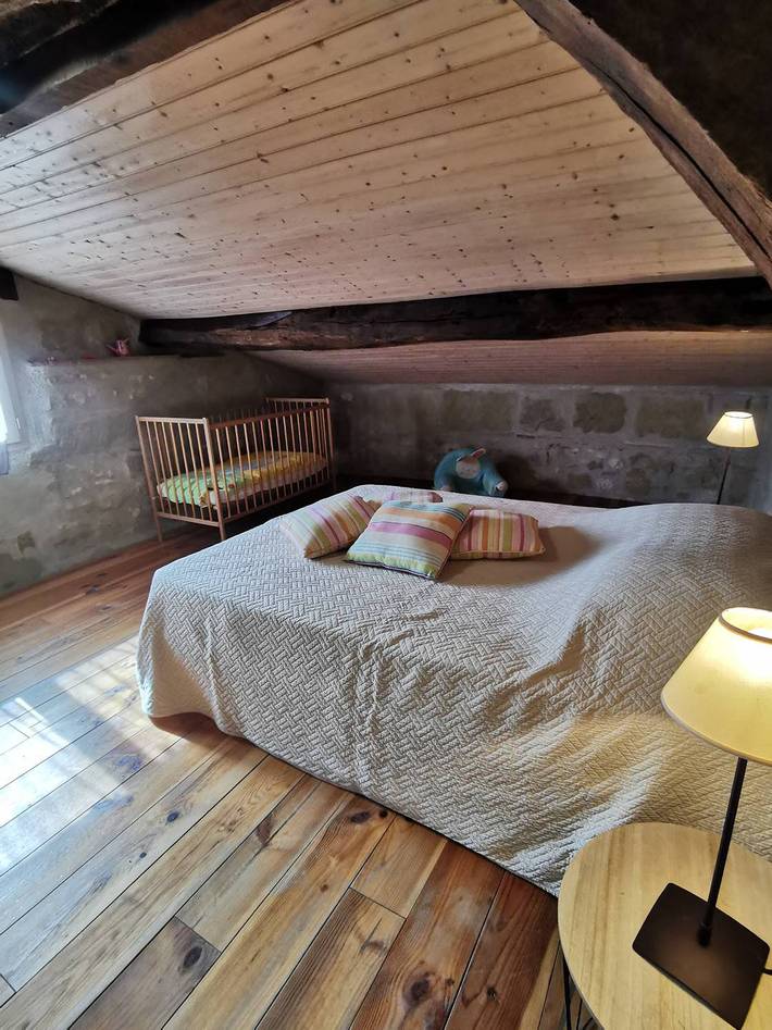 Gîte avec piscine - Lac de pêche - 8 personnes in Puymiclan, Marmande region
