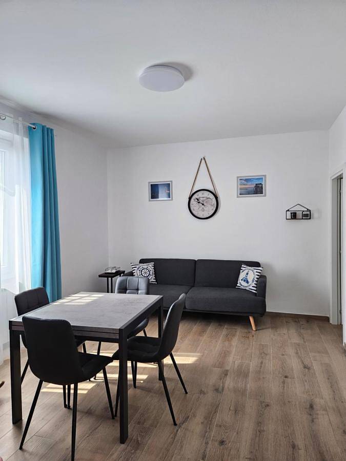 Ferienwohnung für 3 Personen, mit Ausblick und Balkon - 1