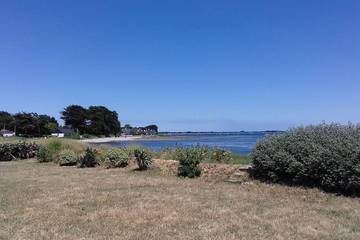 Gîte pour 4 personnes, avec jardin et terrasse dans Penvins