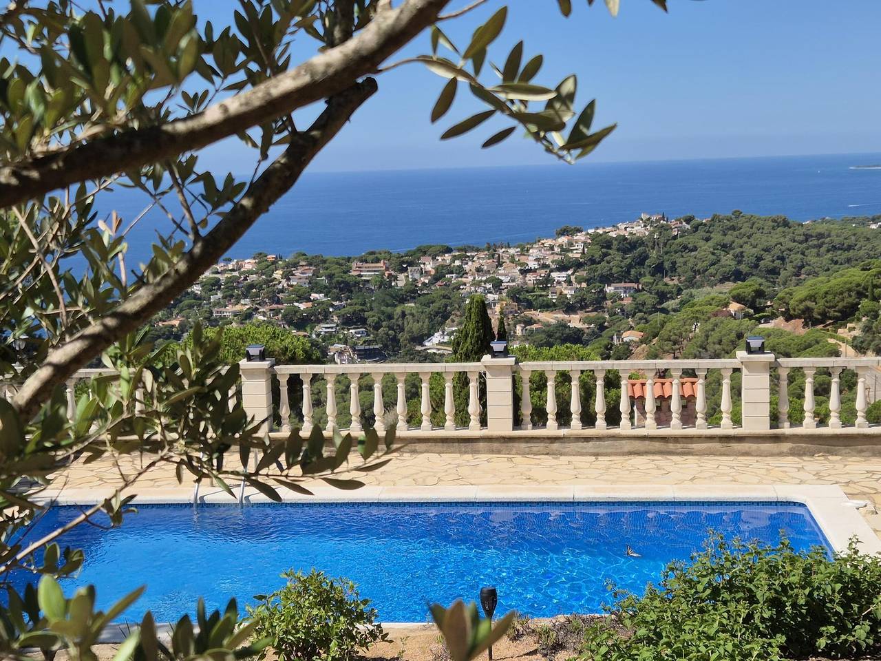 Villa Majestic, fantastic sea views, private pool and barbecue in Canyelles, Lloret de Mar