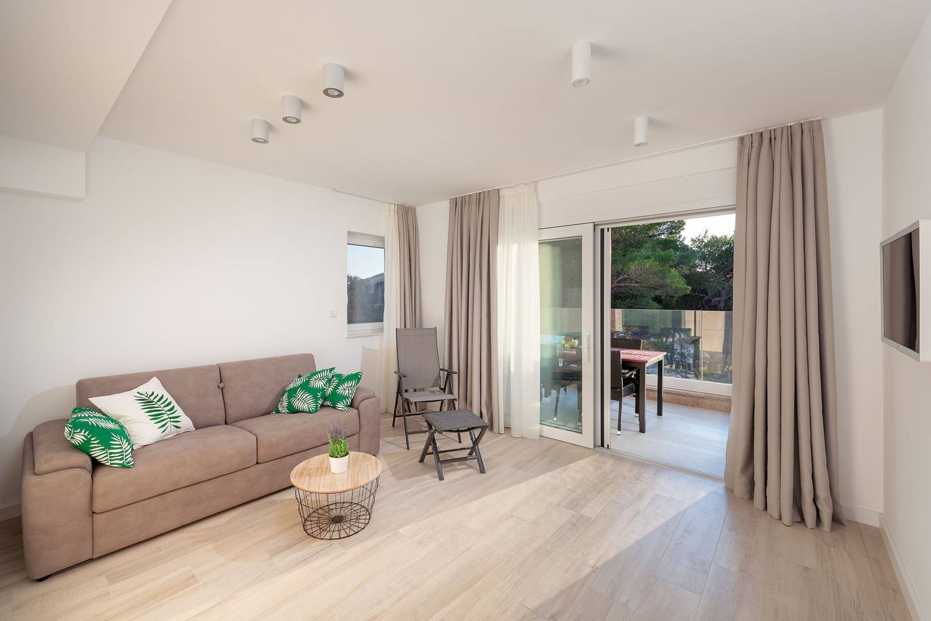 Hel leilighet, Apartments 01 Promajna in Promajna, Makarska Riviera