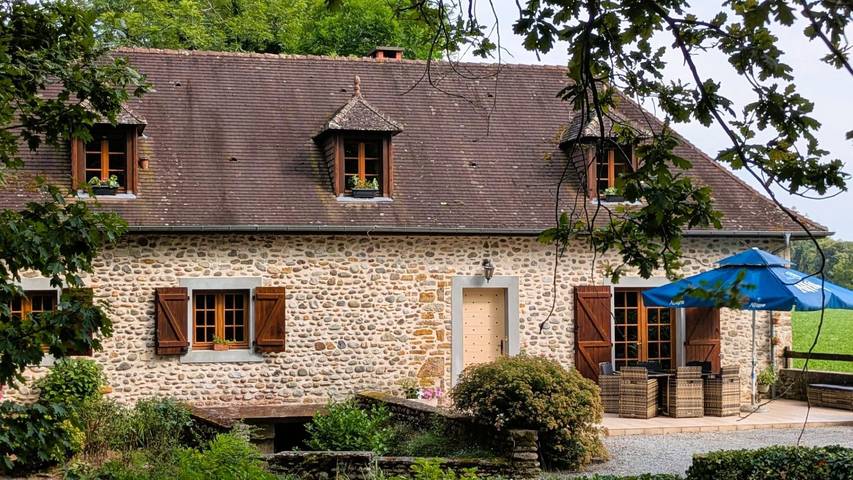 Gîte pour 8 personnes, avec jardin et terrasse dans Béarn - 3