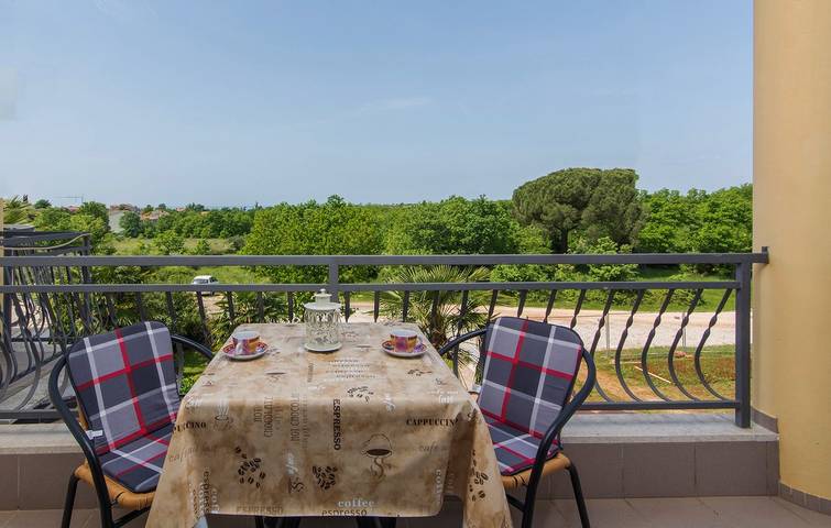 Ferienwohnung für 2 Personen, mit Balkon und Balkon/Terrasse in Poreč - 2