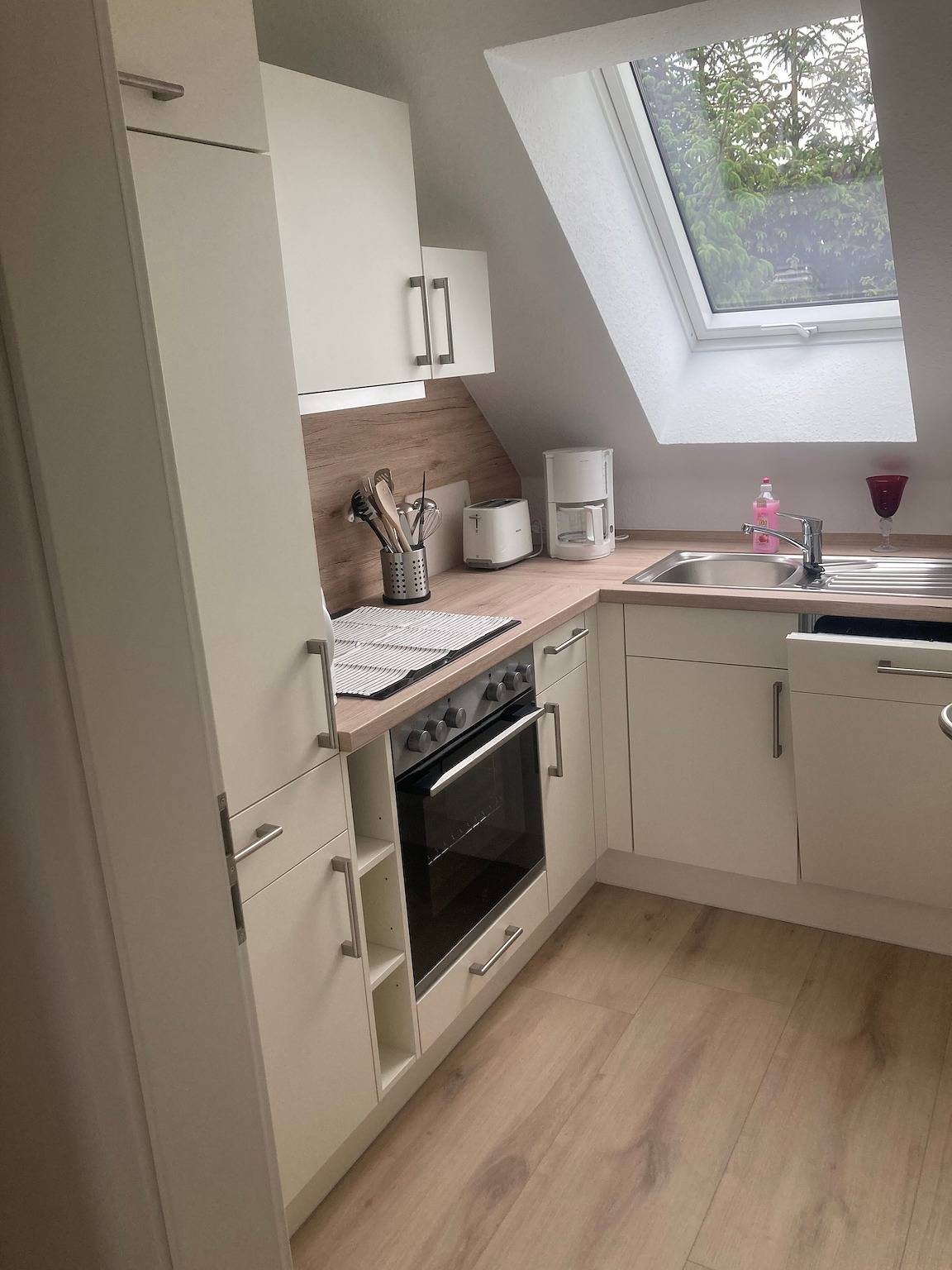 Ganze Wohnung, Apartment Künstlerkoje mit Teilmeerblick, gemeinsamer Terrasse und Wlan in Schobüll, Nordseeküste