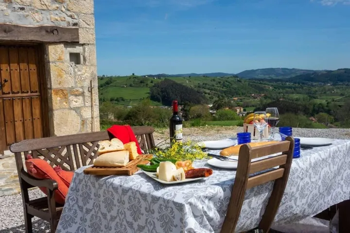 Casa rural para 12 personas, con balcón y vistas - 1